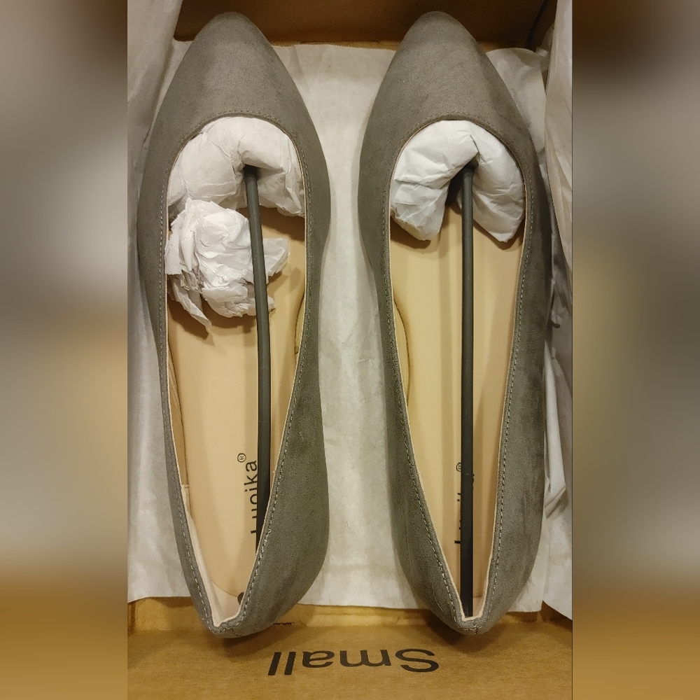 Women's Gray Luoika Flats Size 11